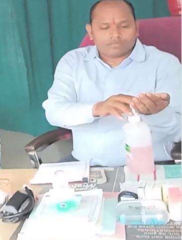 बिर्रा बना पत्रकारों के लिए खतरनाक ज़ोन करही में हत्या, करनौद में हमला अब झोलाछाप डॉक्टर ने पत्रकार को बनाया